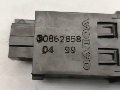 Pezzo di ricambio per auto di seconda mano comando multifunzione per volvo v40 combi (vw) 1.9 td gasóleo 1997 5p riferimenti oem iam   