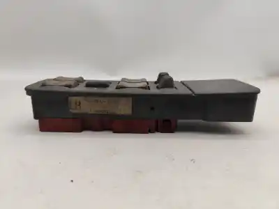 Автозапчасти б/у выключатель левого переднего окна за volvo v40 combi (vw) 1.9 td gasóleo 1997 5p ссылки oem iam 30815235  