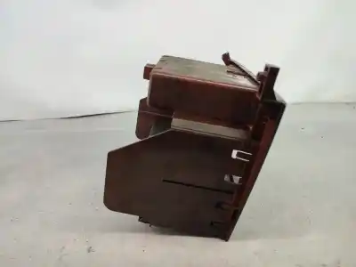 Pezzo di ricambio per auto di seconda mano console centrale per volvo v40 combi (vw) 1.9 td gasóleo 1997 5p riferimenti oem iam 73180  