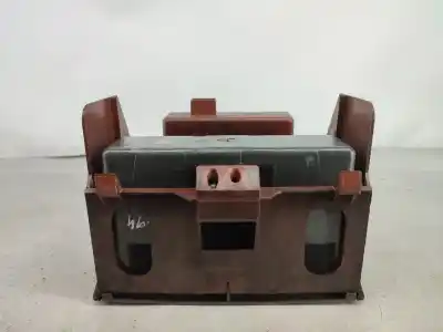 Pezzo di ricambio per auto di seconda mano console centrale per volvo v40 combi (vw) 1.9 td gasóleo 1997 5p riferimenti oem iam 73180  