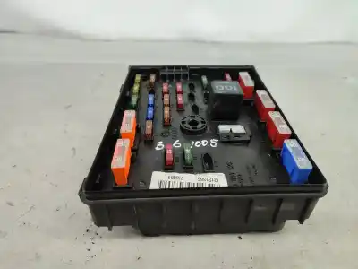 Автозапчасти б/у блок реле/предохранителей за volkswagen passat variant (3c5) 2.0 tdi ссылки oem iam 3c0937125  