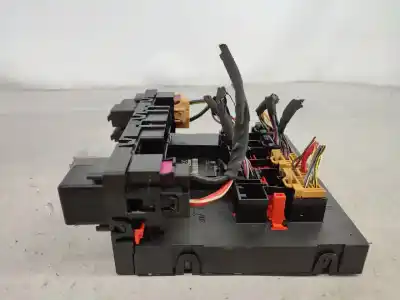 Автозапчасти б/у блок реле/предохранителей за volkswagen passat variant (3c5) 2.0 tdi ссылки oem iam 3c0937049l  