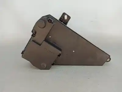 Second-hand car spare part fuse box unit for bmw 5 touring (e61) 520 d oem iam references 913883001  