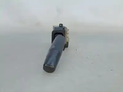 Pezzo di ricambio per auto di seconda mano comando pulito per mazda 3 (bk) 1.3 (bk14) riferimenti oem iam 17d682  