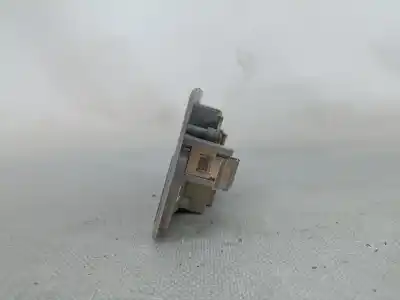 Pezzo di ricambio per auto di seconda mano luce interna per mazda 3 (bk) 1.3 (bk14) riferimenti oem iam   