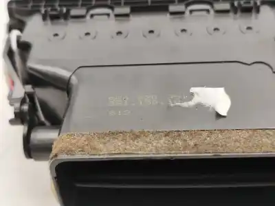 Автозапчастина б/у аераційна решіта для audi a4 avant (8ed) 2.0 16v tdi посилання на oem iam 36113010  