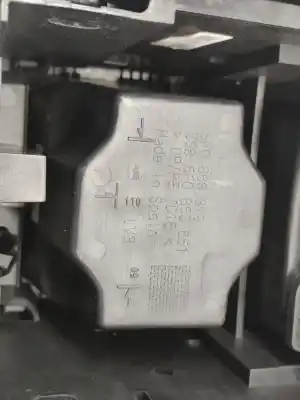 Автозапчасти б/у центральная консоль за seat leon (5f1) 1.6 tdi ссылки oem iam 5f0863319 / 5f0863651  