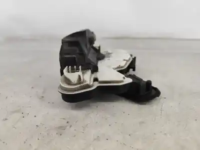 Автозапчасти б/у замок левой передней двери за seat leon (5f1) 1.6 tdi ссылки oem iam 5k1837015e  