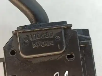 Pezzo di ricambio per auto di seconda mano comando pulito per mazda 3 (bk) 1.6 (bk14) riferimenti oem iam 17d682  