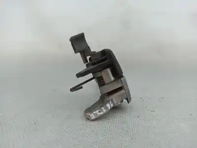 Second-hand car spare part interior left front handle for mazda 3 (bk) 1.6 (bk14) oem iam references   