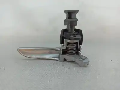 Second-hand car spare part interior left rear handle for mazda 3 (bk) 1.6 (bk14) oem iam references   