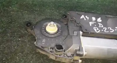 Автозапчасти б/у мотор стекла переднего правого за audi a4 b6 (8e2) 1.9 tdi ссылки oem iam    Автозапчасти б/у мотор стекла переднего правого за audi a4 b6 (8e2) 1.9 tdi ссылки oem iam