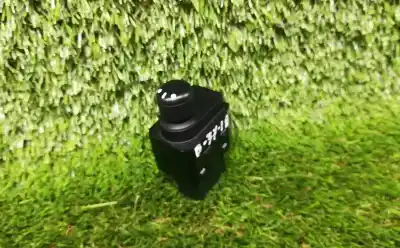 Pièce détachée automobile d'occasion commutateur rétroviseur pour suzuki swift iii (mz, ez) 1.3 ddis (rs 413d) références oem iam   