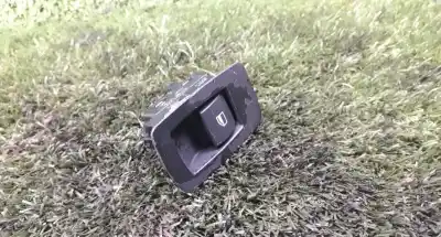 Peça sobressalente para automóvel em segunda mão botão / interruptor elevador vidro traseiro esquerdo por bmw x3 (e83) 2.0 d referências oem iam 