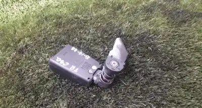 Peça sobressalente para automóvel em segunda mão chicote / encaixe cinto segurança traseiro esquerdo por bmw x3 (e83) 2.0 d referências oem iam 