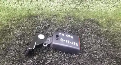 Gebrauchtes Autoersatzteil gürtelhaken hinten links zum ford fiesta vi (cb1, ccn) 1.5 tdci oem-iam-referenzen  Gebrauchtes Autoersatzteil gürtelhaken hinten links zum ford fiesta vi (cb1, ccn) 1.5 tdci oem-iam-referenzen