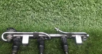 Автозапчасти б/у рампа инжектора за audi a4 b5 (8d2) 1.8 t ссылки oem iam 058133681   Автозапчасти б/у рампа инжектора за audi a4 b5 (8d2) 1.8 t ссылки oem iam 058133681