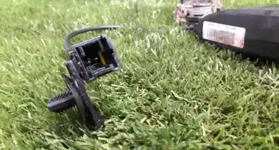 Peça sobressalente para automóvel em segunda mão chicote / encaixe cinto segurança traseiro esquerdo por peugeot 207 (wa_, wc_) 1.6 hdi referências oem iam   