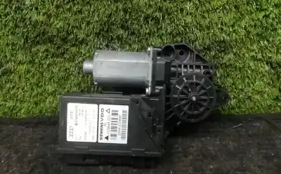 Second-hand car spare part rear left window motor for audi a4 b7 (8ec) 2.0 tdi 16v oem iam references 8e0959801e   Second-hand car spare part rear left window motor for audi a4 b7 (8ec) 2.0 tdi 16v oem iam references 8e0959801e
