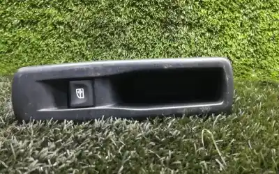 Peça sobressalente para automóvel em segunda mão BOTÃO / INTERRUPTOR ELEVADOR VIDRO TRASEIRO ESQUERDO por RENAULT MEGANE III GRANDTOUR KZ0 1  Referências OEM IAM 156024250A  