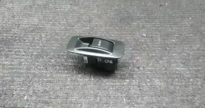Peça sobressalente para automóvel em segunda mão botão / interruptor elevador vidro traseiro esquerdo por toyota corolla sedán (_e12_) 1.6 vvt-i (zze121_) referências oem iam 