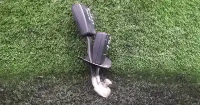 Pièce détachée automobile d'occasion boucle de ceinture de sécurité arriere gauche pour audi a4 b6 (8e2) 1.9 tdi références oem iam  Pièce détachée automobile d'occasion boucle de ceinture de sécurité arriere gauche pour audi a4 b6 (8e2) 1.9 tdi références oem iam