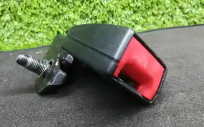 Автозапчасти б/у крюк для ремня задний центральный за opel corsa d (s07) 1.3 cdti (l08 l68) ссылки oem iam   