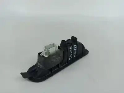 Pièce détachée automobile d'occasion commande de lève vitre arrière gauche pour renault megane ii sedán (lm0/1_) 1.5 dci (lm0f lm0t lm2b) références oem iam    Pièce détachée automobile d'occasion commande de lève vitre arrière gauche pour renault megane ii sedán (lm0/1_) 1.5 dci (lm0f lm0t lm2b) références oem iam