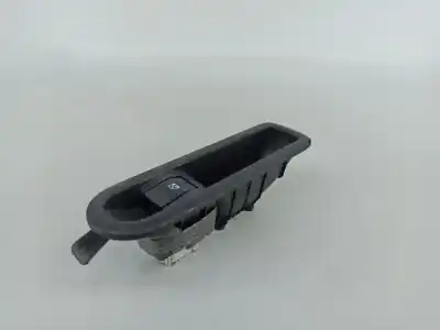 Pièce détachée automobile d'occasion commande de lève vitre arrière gauche pour renault megane ii sedán (lm0/1_) 1.5 dci (lm0f lm0t lm2b) références oem iam    Pièce détachée automobile d'occasion commande de lève vitre arrière gauche pour renault megane ii sedán (lm0/1_) 1.5 dci (lm0f lm0t lm2b) références oem iam
