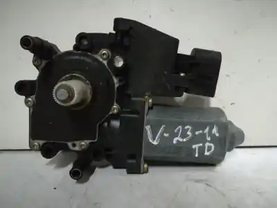 Автозапчасти б/у МОТОР ЗАДНЕГО ПРАВОГО СТЕКЛА за AUDI A4 AVANT (8D5, B5)  ссылки OEM IAM   