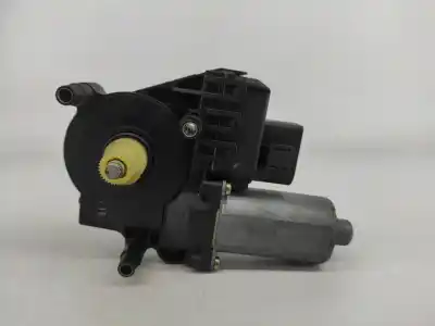 Pezzo di ricambio per auto di seconda mano motore alzacristalli anteriore destro per audi a4 b5 avant (8d5) 1.9 tdi riferimenti oem iam 0130821786 Pezzo di ricambio per auto di seconda mano motore alzacristalli anteriore destro per audi a4 b5 avant (8d5) 1.9 tdi riferimenti oem iam 0130821786