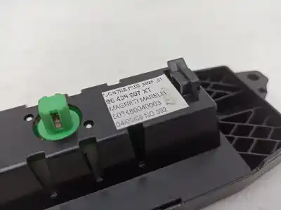 Second-hand car spare part multifunction display for citroen c2 (jm_) 1.1 oem iam references 96439997xt  