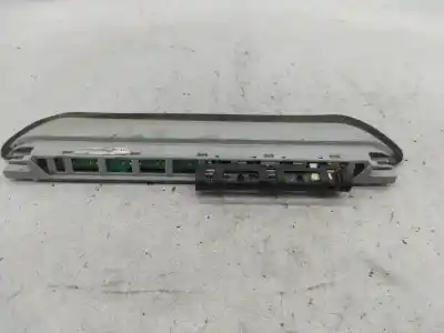 Second-hand car spare part central brake light for bmw 7 (e32) 735 i. il oem iam references   