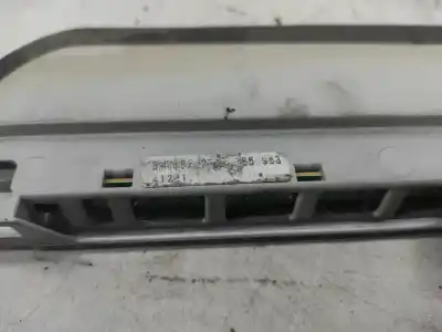 Second-hand car spare part central brake light for bmw 7 (e32) 735 i. il oem iam references   