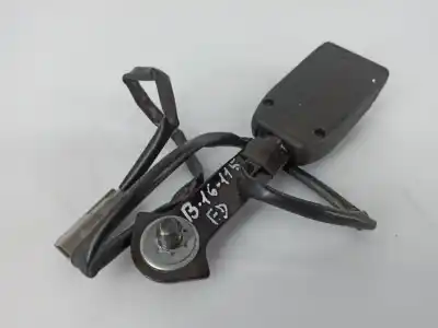 Second-hand car spare part right front seat belt buckle for mazda 3 (bk) 1.3 (bk14) oem iam references 