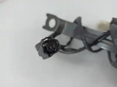 Автозапчастина б/у лівий передній гачок для toyota prius hatchback (_w2_) 1.5 hybrid (nhw20_) посилання на oem iam e034501  