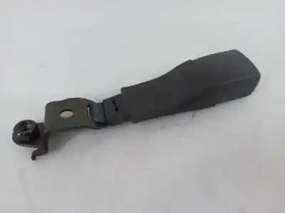 Автозапчасти б/у крюк для ремня задний правый за toyota prius hatchback (_w2_) 1.5 hybrid (nhw20_) ссылки oem iam 