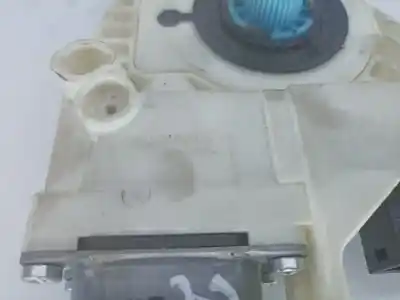 Автозапчастина б/у двигатель переднього правого скла для audi a6 avant (4f5) 3.0 tdi quattro (171kw) посилання на oem iam 977272101  