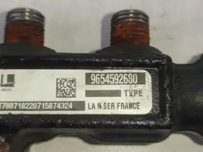 Автозапчастина б/у рампа инжектора для citroen c4 i (lc_) 1.6 hdi посилання на oem iam 9654592680  