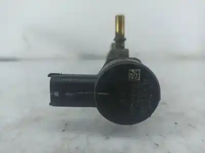 Second-hand car spare part distributor pipe for kia ceed (ed) 2.0 emotion oem iam references 0445214140  