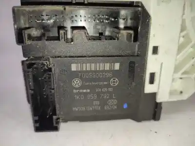 Second-hand car spare part right front window motor for volkswagen passat variant (3c5) 2.0 tdi 16v oem iam references 1k0959702p  