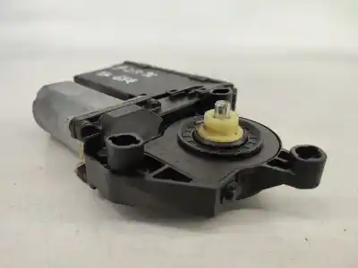 Автозапчасти б/у мотор заднего левого стекла за audi a4 b6 (8e2) 2.5 tdi ссылки oem iam 8e0959801a  