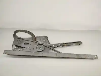 Peça sobressalente para automóvel em segunda mão elevador de vidros dianteiro direito por renault megane iii (bz0_) 1.5 dci (bz1g. bz1w. bz0r) gasóleo 2009 5p referências oem iam 807203154r