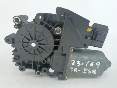 Автозапчастина б/у двиг скла задне ліво для audi a4 b5 (8d2) 1.8 t посилання на oem iam 114188100  