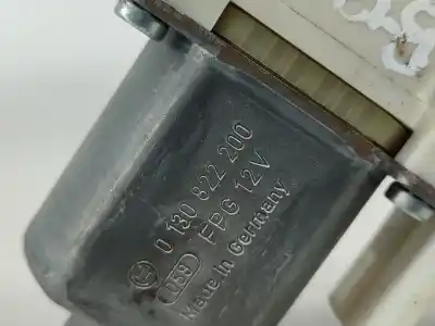 Автозапчастина б/у двигатель заднього правого скла для peugeot 407 (6d_) 2.0 hdi 135 (6drhrh. 6drhre. 6drhrg. 6drhrj) посилання на oem iam 0130822200  