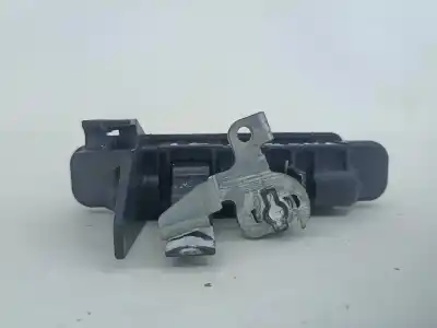 Second-hand car spare part tailgate back door handle for mazda 3 (bk) 1.3 (bk14) oem iam references   