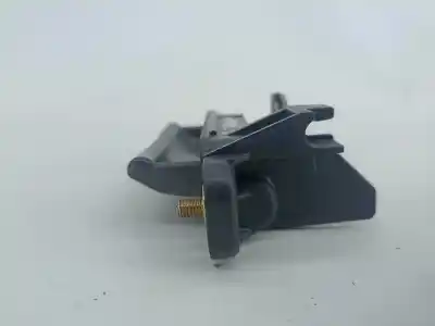 Second-hand car spare part tailgate back door handle for mazda 3 (bk) 1.3 (bk14) oem iam references   