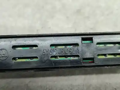 Автозапчастина б/у центральний гампов для skoda fabia i hatchback (6y2) 1.4 16v gasolina 2022 5p посилання на oem iam 6y6945097a  