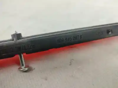 Peça sobressalente para automóvel em segunda mão farolim de travão central por audi a4 b5 avant (8d5) 1.9 tdi referências oem iam 8d9945097b  