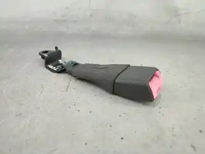 Автозапчасти б/у крюк для ремня задний правый за toyota prius hatchback (_w2_) 1.5 hybrid (nhw20_. nhw20r) híbrido (gasolina) 2007 5p ссылки oem iam   